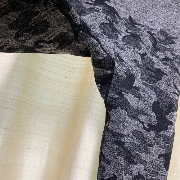 No line scrunched booty leggings - Picture 3 of 4